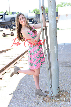 PROOFS Haven Senior Portrait  (125 of 168).jpg