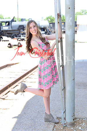PROOFS Haven Senior Portrait  (123 of 168).jpg