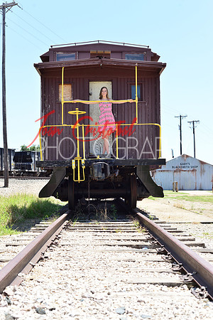 PROOFS Haven Senior Portrait  (156 of 168).jpg