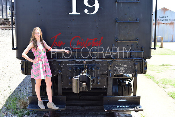 PROOFS Haven Senior Portrait  (149 of 168).jpg
